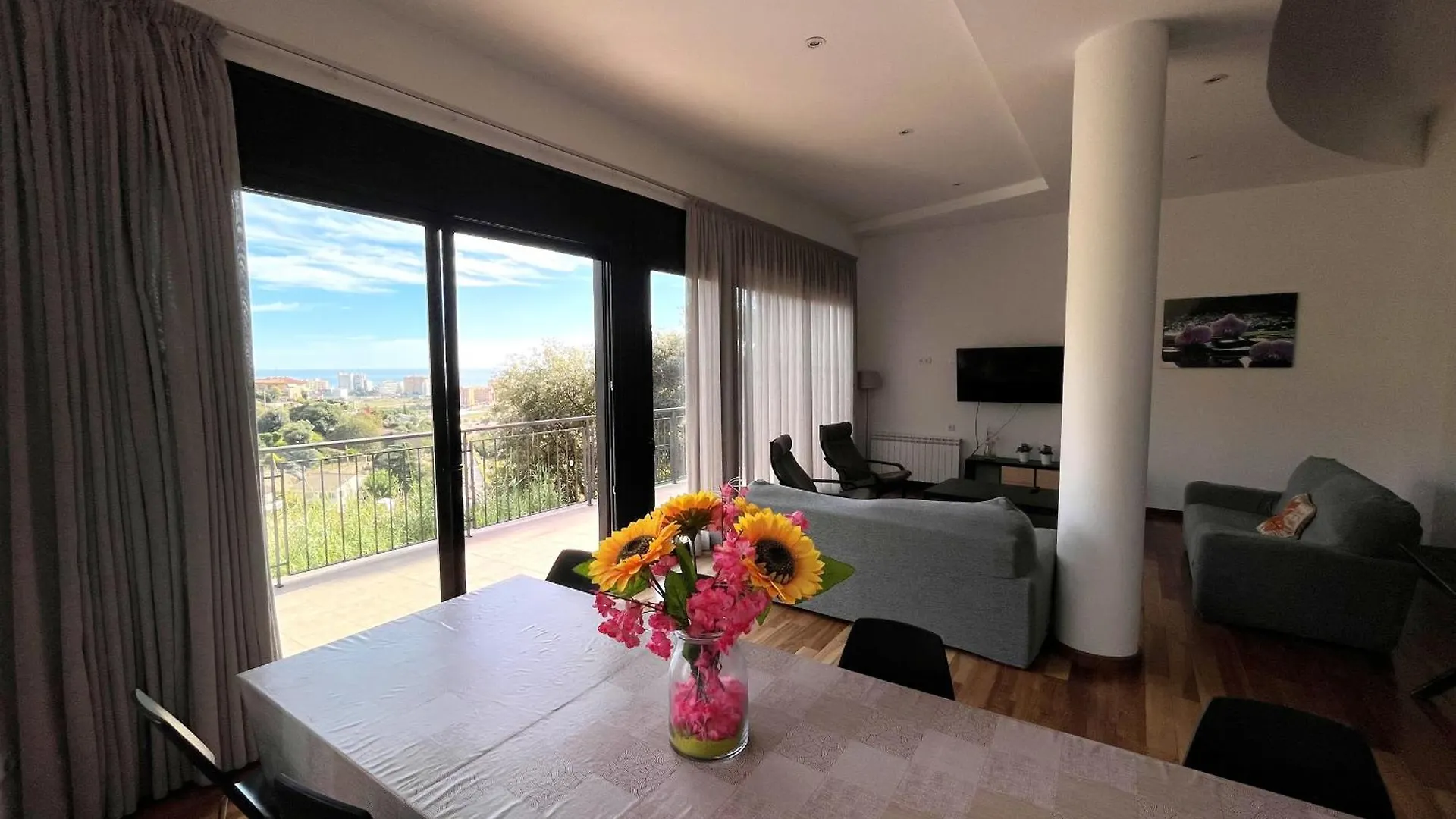 Villa De Lujo Con Vistas Al Mar Y Piscina Privada Santa Susanna Spain